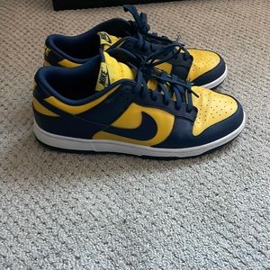 Nike Dunk Low Michigan (2021)